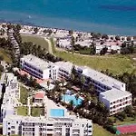 Tigaki Beach Hotel Отель Тигаки