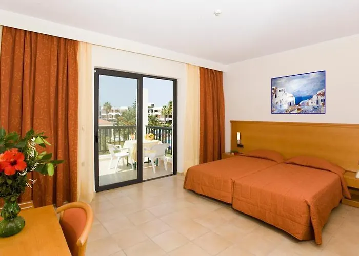 Otel Tigaki Beach Hotel