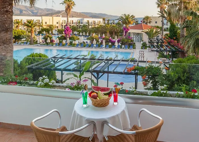 Tigaki Beach Hotel 4*