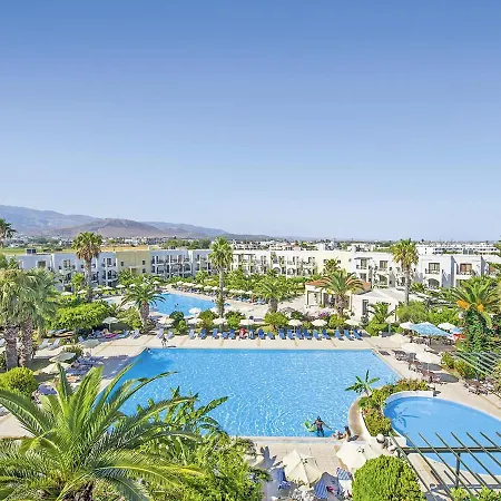 Tigaki Beach Hotel Hotel 4*