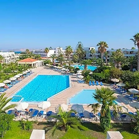 酒店 Tigaki Beach Hotel 4*
