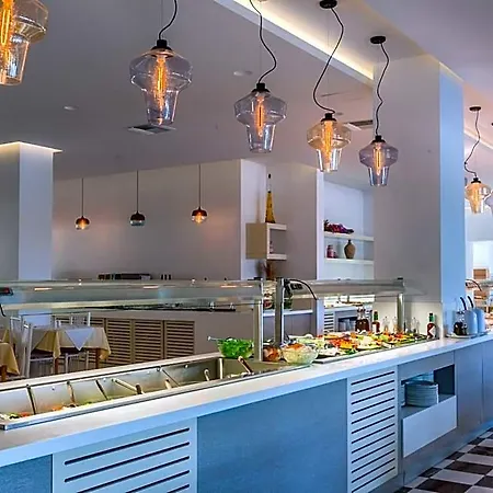 Tigaki Beach Hotel 酒店