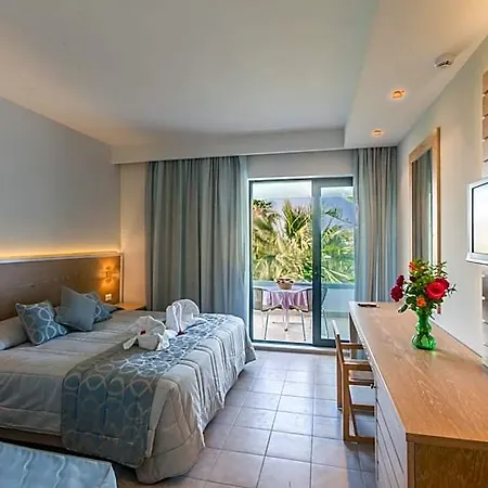 酒店 Tigaki Beach Hotel