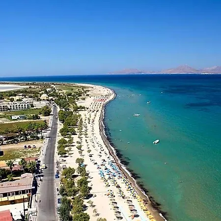 酒店 Tigaki Beach Hotel 4*