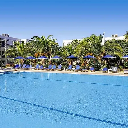 Tigaki Beach Hotel Отель Тигаки