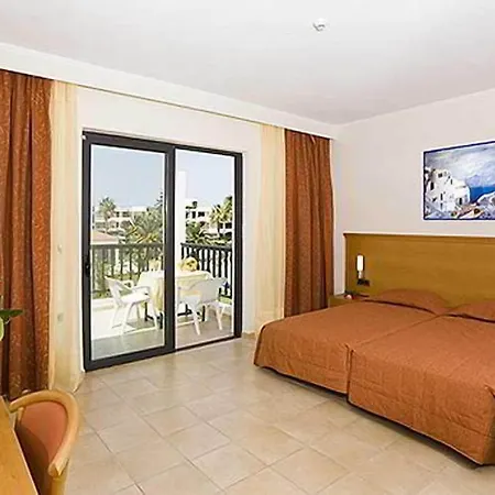 ホテル Tigaki Beach Hotel