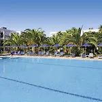 Tigaki Beach Hotel 4*