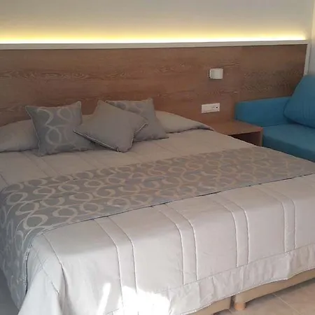 Tigaki Beach Hotel 4*