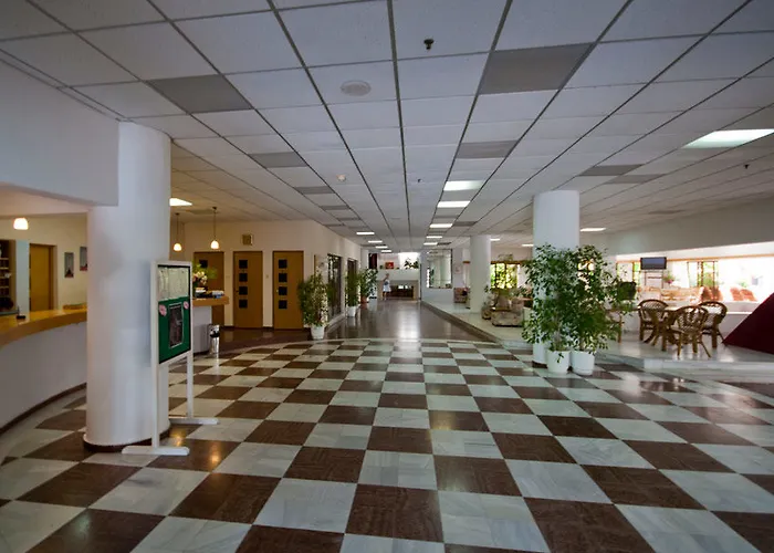 Tigaki Beach Hotel 4* Tigaki